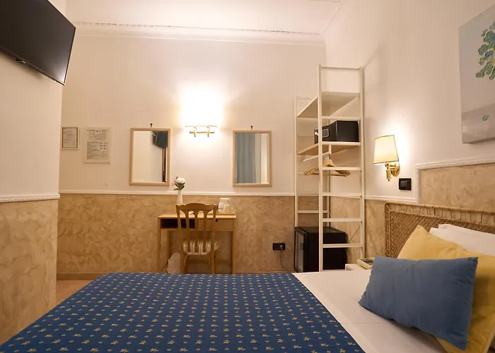 Ascot Hotel