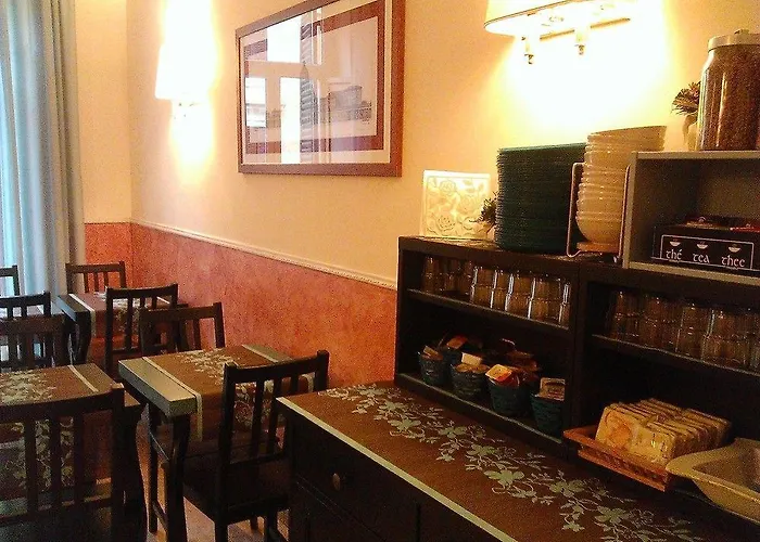 Ascot Hotel